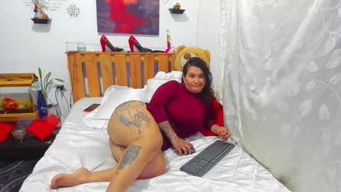 Snapshot of pamelaruiizz3 chatting on February 25, 2025, 9:02 pm Pamela online show from February 25, 2025, 9:02 pm