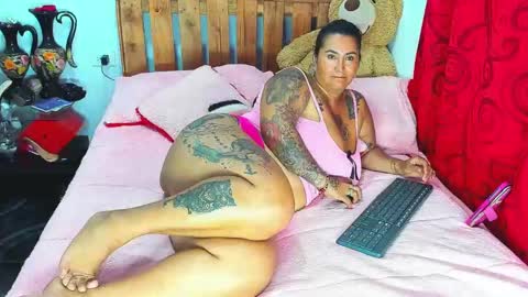 Snapshot of pamelaruiizz3 chatting on October 10, 2025, 9:14 pm Pamela online show from October 10, 2025, 9:14 pm
