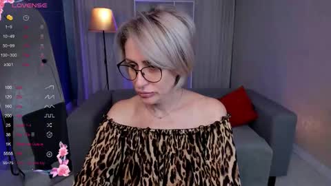 pamellamurphy online show from November 5, 2025, 6:35 am