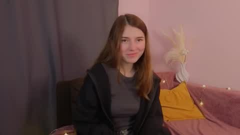 daniella online show from November 4, 2025, 7:35 pm