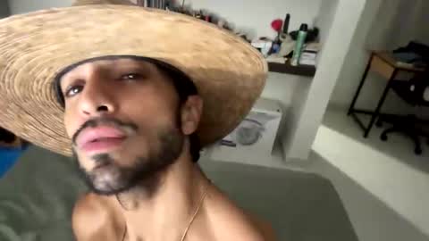 Hermes  online show from October 16, 2025, 5:41 am