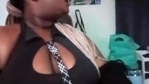 pandamami online show from February 17, 2025, 1:25 am