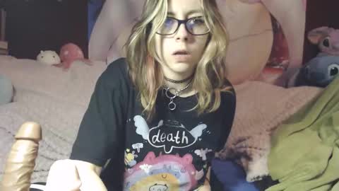 Snapshot of pandora_allsorts chatting on December 17, 2025, 4:46 pm pandora-allsorts online show from December 17, 2025, 4:46 pm