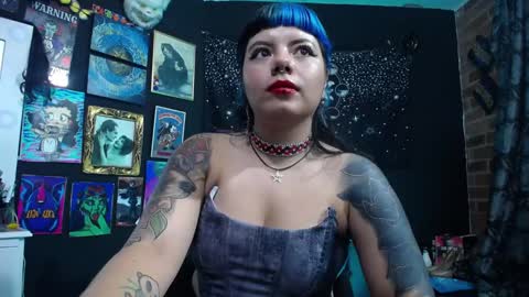 Snapshot of pandoragoddess chatting on February 5, 2025, 11:17 pm       online show from February 5, 2025, 11:17 pm