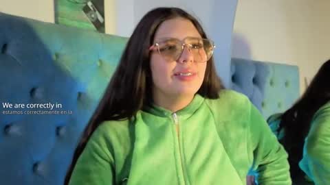 Snapshot of paola_lyon chatting on October 4, 2025, 7:28 am Paola Lyon online show from October 4, 2025, 7:28 am