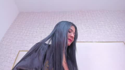 Snapshot of paolaa_rodriguez chatting on January 21, 2025, 4:48 pm Paola online show from January 21, 2025, 4:48 pm