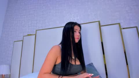 Snapshot of paolaa_rodriguez chatting on September 19, 2025, 8:16 am Paola online show from September 19, 2025, 8:16 am