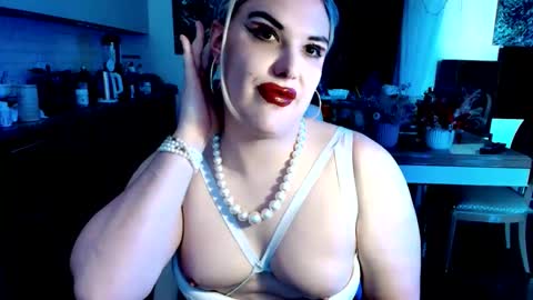 Sarina Williams online show from June 7, 2026, 11:25 am