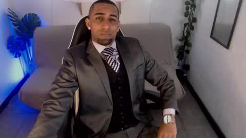 Snapshot of paolo_blaze chatting on February 18, 2026, 12:34 pm PAOLO online show from February 18, 2026, 12:34 pm