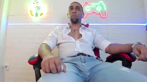 Paolo online show from December 1, 2025, 4:17 am