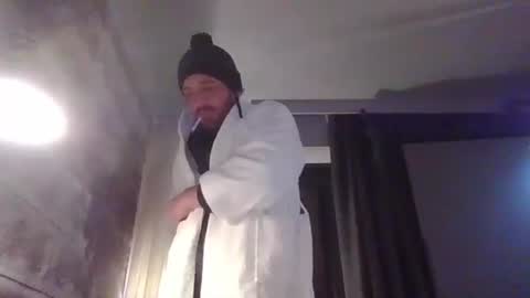 Snapshot of papi_chul0420 chatting on March 5, 2025, 12:38 am papi_chul0420 online show from March 5, 2025, 12:38 am