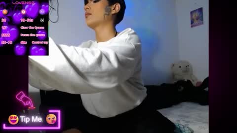 papi_mami_live_ online show from November 18, 2025, 2:50 am