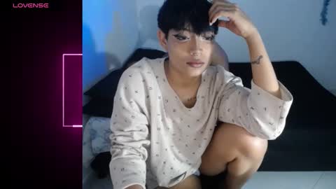 papi_mami_live_ online show from November 19, 2025, 2:44 am