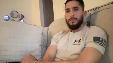 papicubano_guapo23cm online show from October 16, 2025, 4:46 am