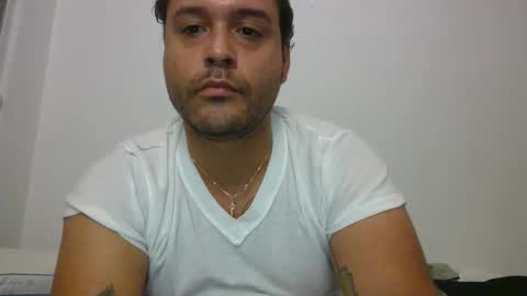 Snapshot of papiipr185 chatting on February 14, 2026, 9:17 am PapiiPR185 online show from February 14, 2026, 9:17 am