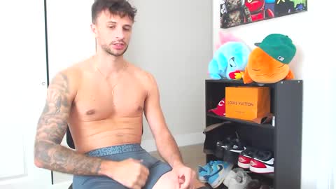 Snapshot of papijakey chatting on September 13, 2025, 8:08 pm -- New Videos Down Below online show from September 13, 2025, 8:08 pm
