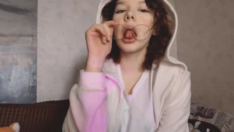 papriefert online show from January 16, 2026, 8:29 am