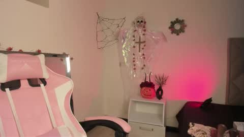 Paprika online show from October 17, 2025, 6:43 pm