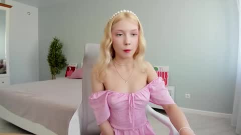 Melena online show from October 25, 2025, 8:33 am