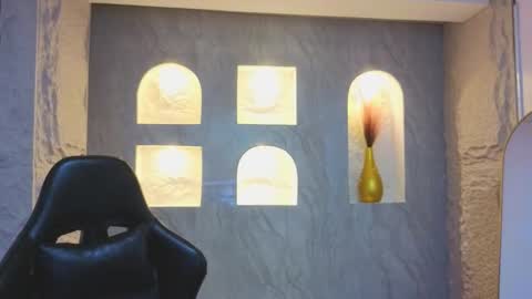 paris online show from November 16, 2025, 12:11 pm