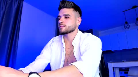 Paris online show from December 9, 2024, 7:18 pm