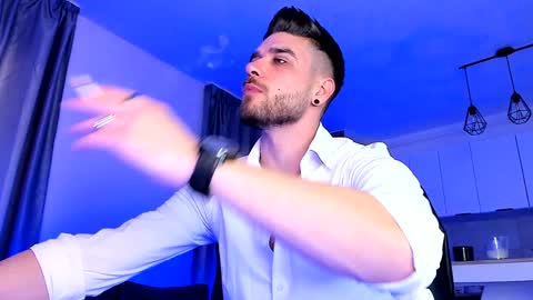 Paris online show from January 2, 2025, 7:23 am