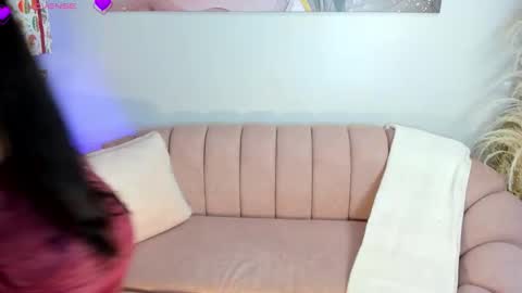 Snapshot of parisangel_ chatting on December 23, 2025, 12:52 am Paris online show from December 23, 2025, 12:52 am