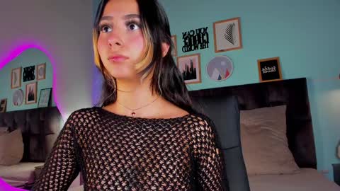 PARIS online show from January 28, 2025, 10:45 pm