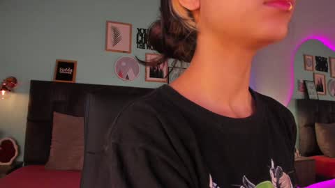 PARIS online show from January 30, 2025, 7:37 pm