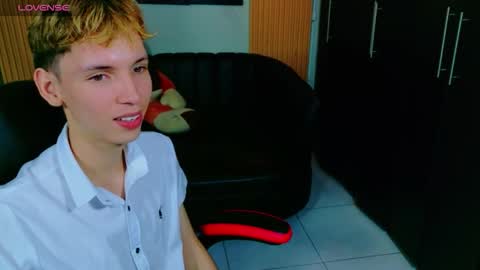 park_jimin1 online show from November 23, 2025, 3:12 pm