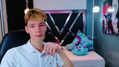 park_jimin1 online show from December 20, 2025, 12:12 pm