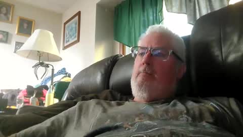 Snapshot of part86 chatting on October 18, 2025, 1:23 pm part86 online show from October 18, 2025, 1:23 pm