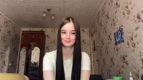 Snapshot of partheniamachle chatting on May 17, 2026, 6:44 am Milana online show from May 17, 2026, 6:44 am