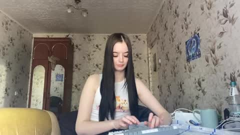 Snapshot of partheniamachle chatting on May 18, 2026, 9:48 am Milana online show from May 18, 2026, 9:48 am