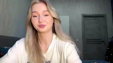Snapshot of partheniamachle chatting on July 5, 2026, 3:41 pm Milana online show from July 5, 2026, 3:41 pm