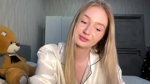 Snapshot of partheniamachle chatting on July 7, 2026, 1:04 pm Milana online show from July 7, 2026, 1:04 pm