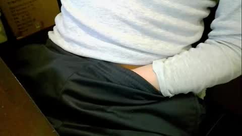 Snapshot of partyboy_ chatting on October 30, 2025, 6:08 pm Partyboy online show from October 30, 2025, 6:08 pm