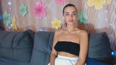Snapshot of passionate_lora_ chatting on September 22, 2025, 3:19 am I am Lora and i am glad to see you in my room online show from September 22, 2025, 3:19 am