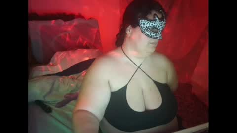 Snapshot of passionduo4 chatting on February 11, 2025, 11:22 pm PassionDuo4 online show from February 11, 2025, 11:22 pm