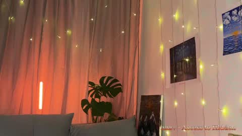 Snapshot of passionessa chatting on January 7, 2025, 9:50 am Call me Miss Alice Careful Passion Queen online show from January 7, 2025, 9:50 am