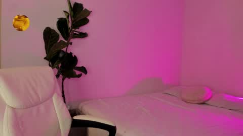 Snapshot of passionlover_ chatting on March 29, 2026, 2:33 am online show from March 29, 2026, 2:33 am