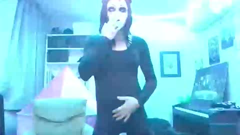 pat0666 online show from October 31, 2025, 1:23 pm