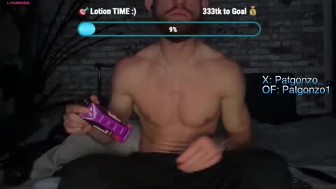 Snapshot of patcums chatting on November 30, 2025, 9:19 pm patcums online show from November 30, 2025, 9:19 pm