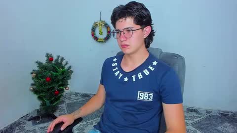 Snapshot of patrik027 chatting on December 28, 2024, 7:11 pm .... online show from December 28, 2024, 7:11 pm