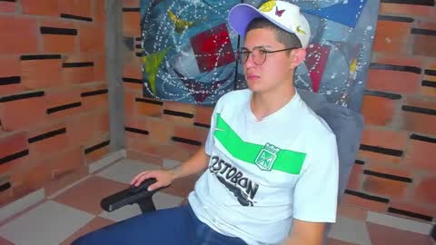 Snapshot of patrik027 chatting on January 18, 2025, 3:49 pm .... online show from January 18, 2025, 3:49 pm