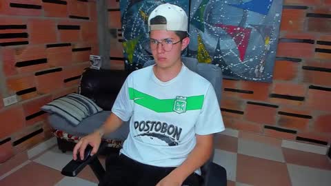 Snapshot of patrik027 chatting on January 24, 2025, 8:00 pm .... online show from January 24, 2025, 8:00 pm