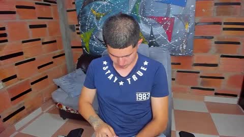 Snapshot of patrik027 chatting on January 29, 2025, 11:25 pm .... online show from January 29, 2025, 11:25 pm