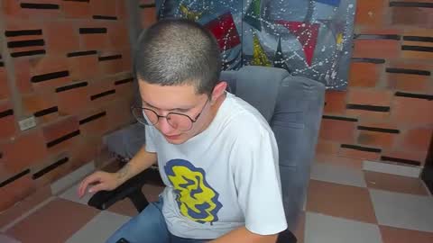 Snapshot of patrik027 chatting on February 17, 2025, 11:09 pm .... online show from February 17, 2025, 11:09 pm