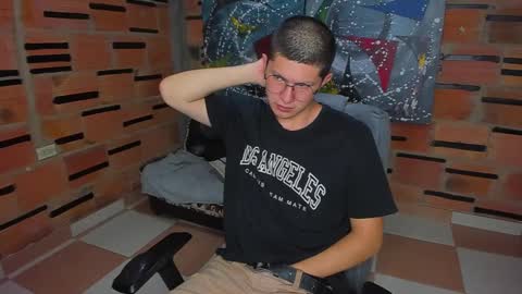 Snapshot of patrik027 chatting on February 20, 2025, 2:46 pm .... online show from February 20, 2025, 2:46 pm