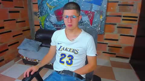 Snapshot of patrik027 chatting on February 26, 2025, 1:08 pm .... online show from February 26, 2025, 1:08 pm